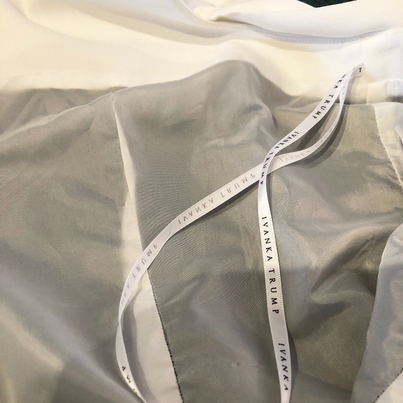 NWT Ivanka Trump Size 12 Navy/Ivory - Picture 12 of 12